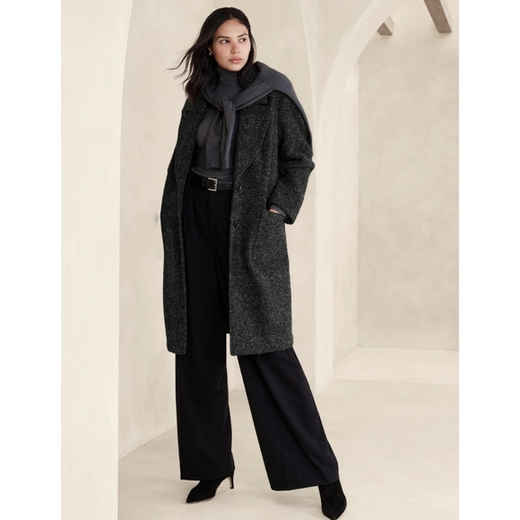 Banana Republic Factory Jackets & Blazers - Banana Republic Factory knit cocoon coat